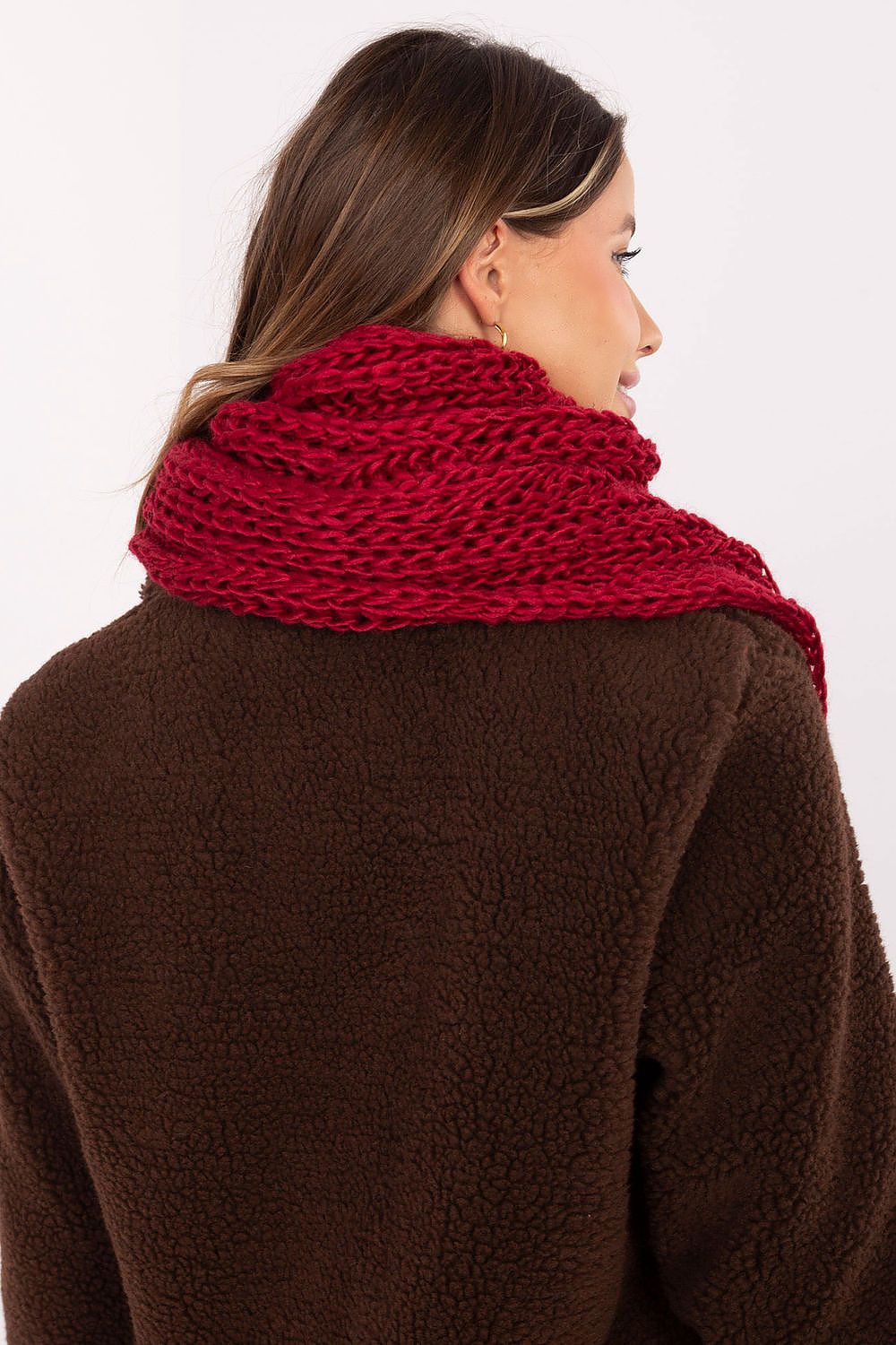 Shawl model 220391 AT