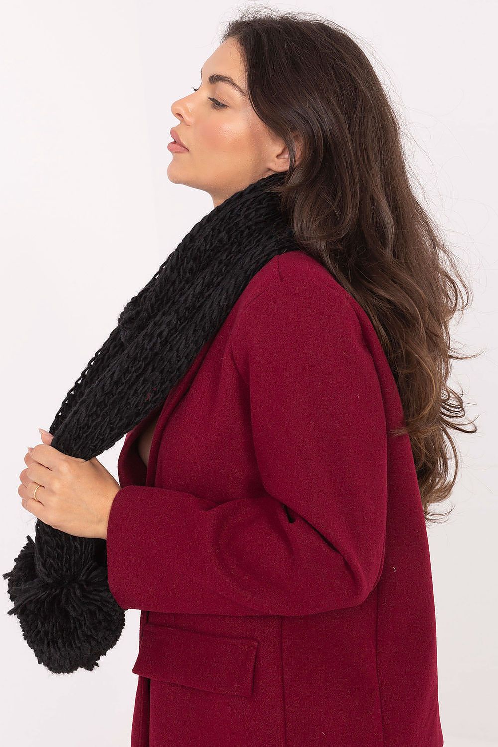 Shawl model 220399 AT