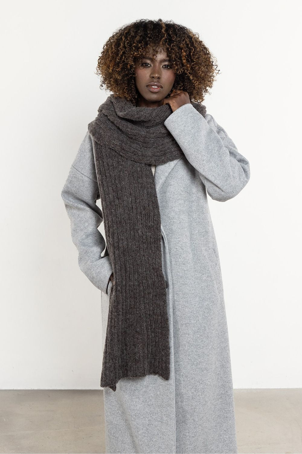 Shawl model 220841 awama