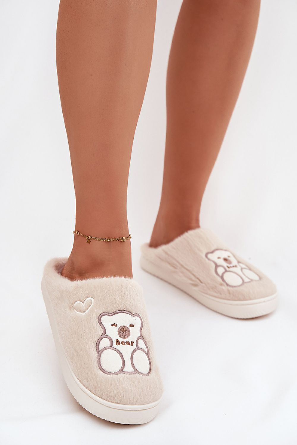 Slippers model 221496 Step in style