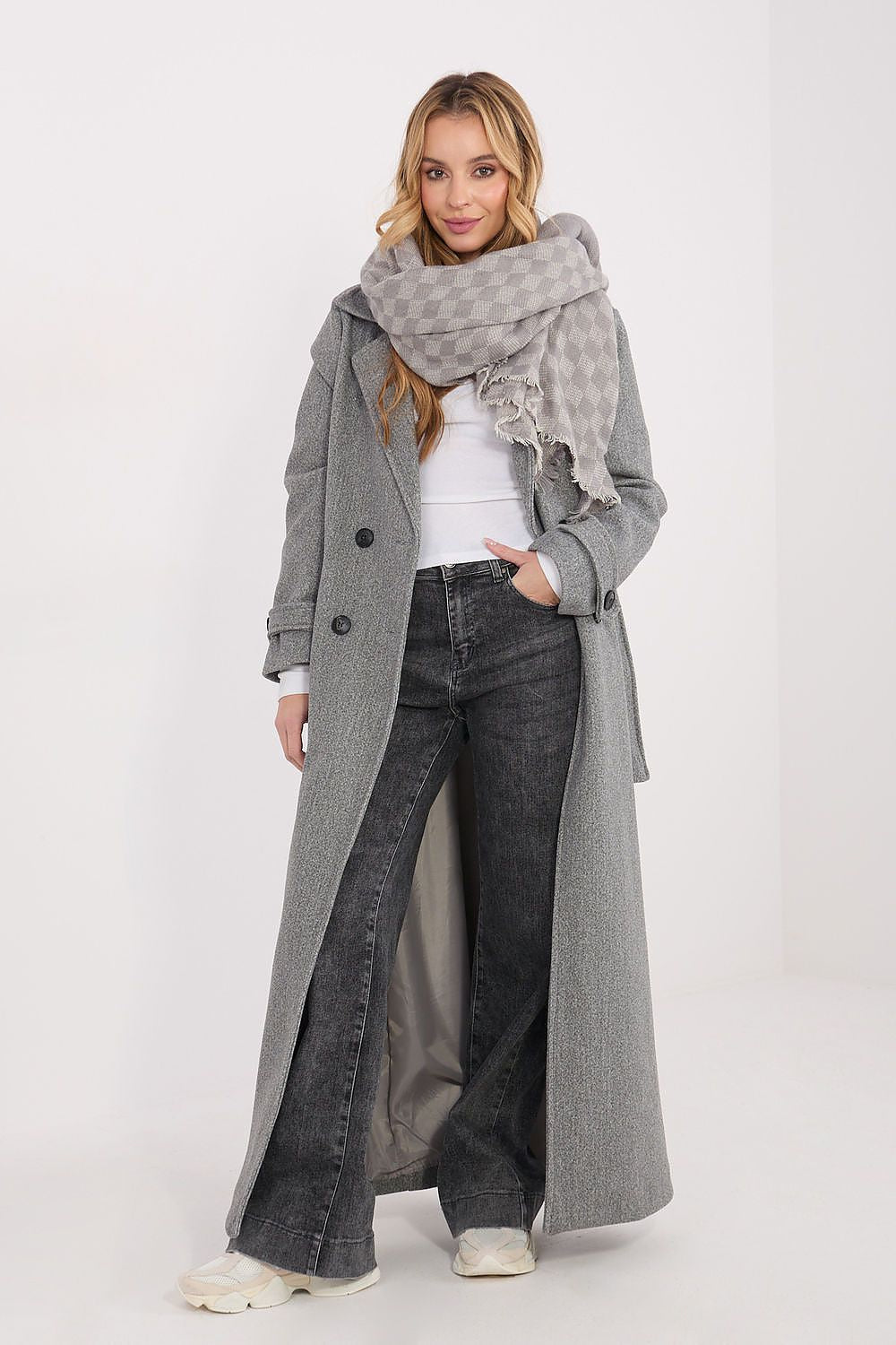 Shawl model 222303 AT