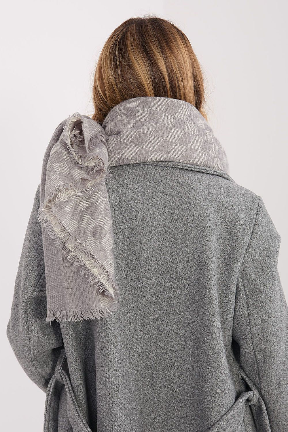 Shawl model 222303 AT