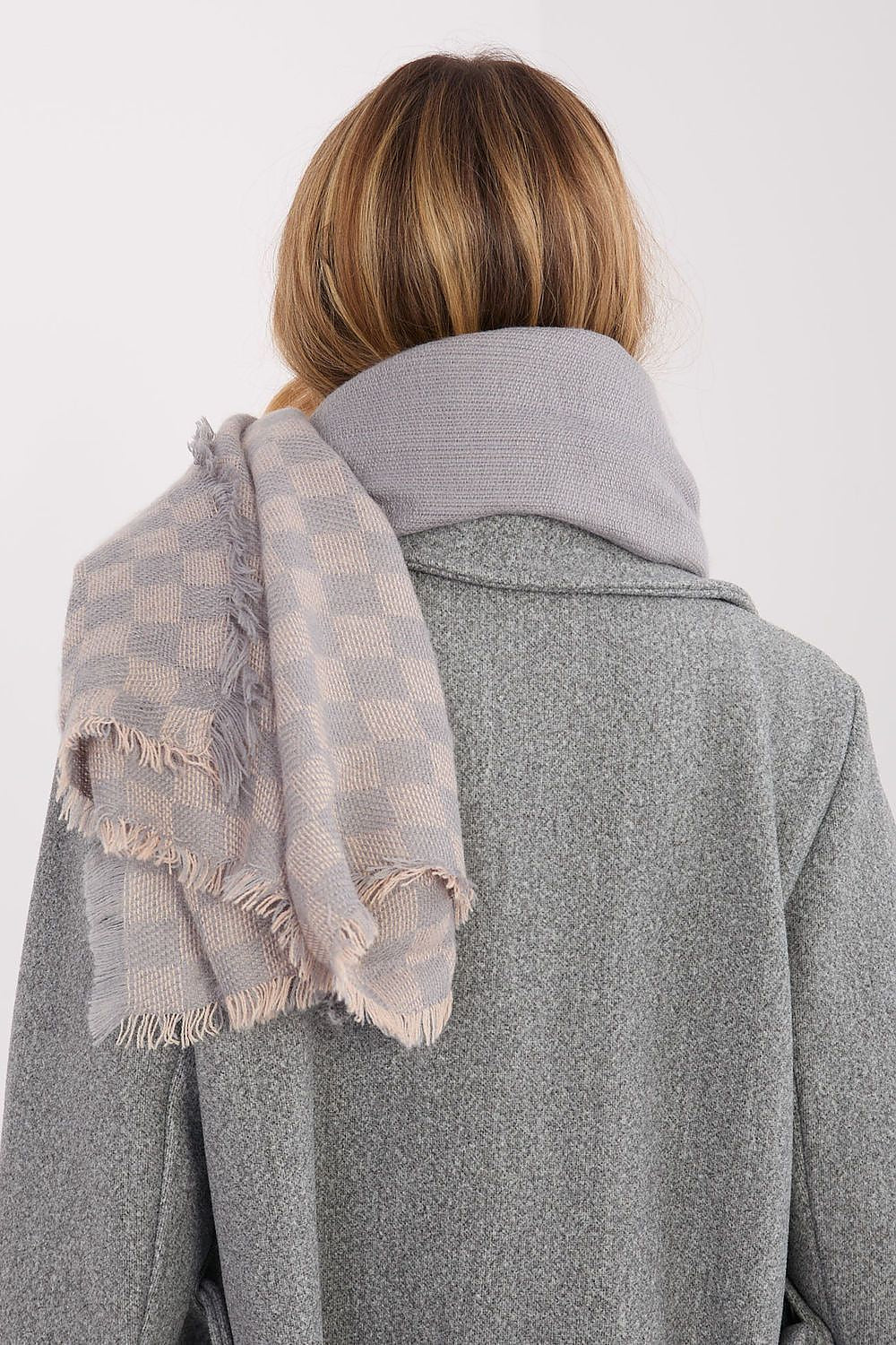 Shawl model 222305 AT
