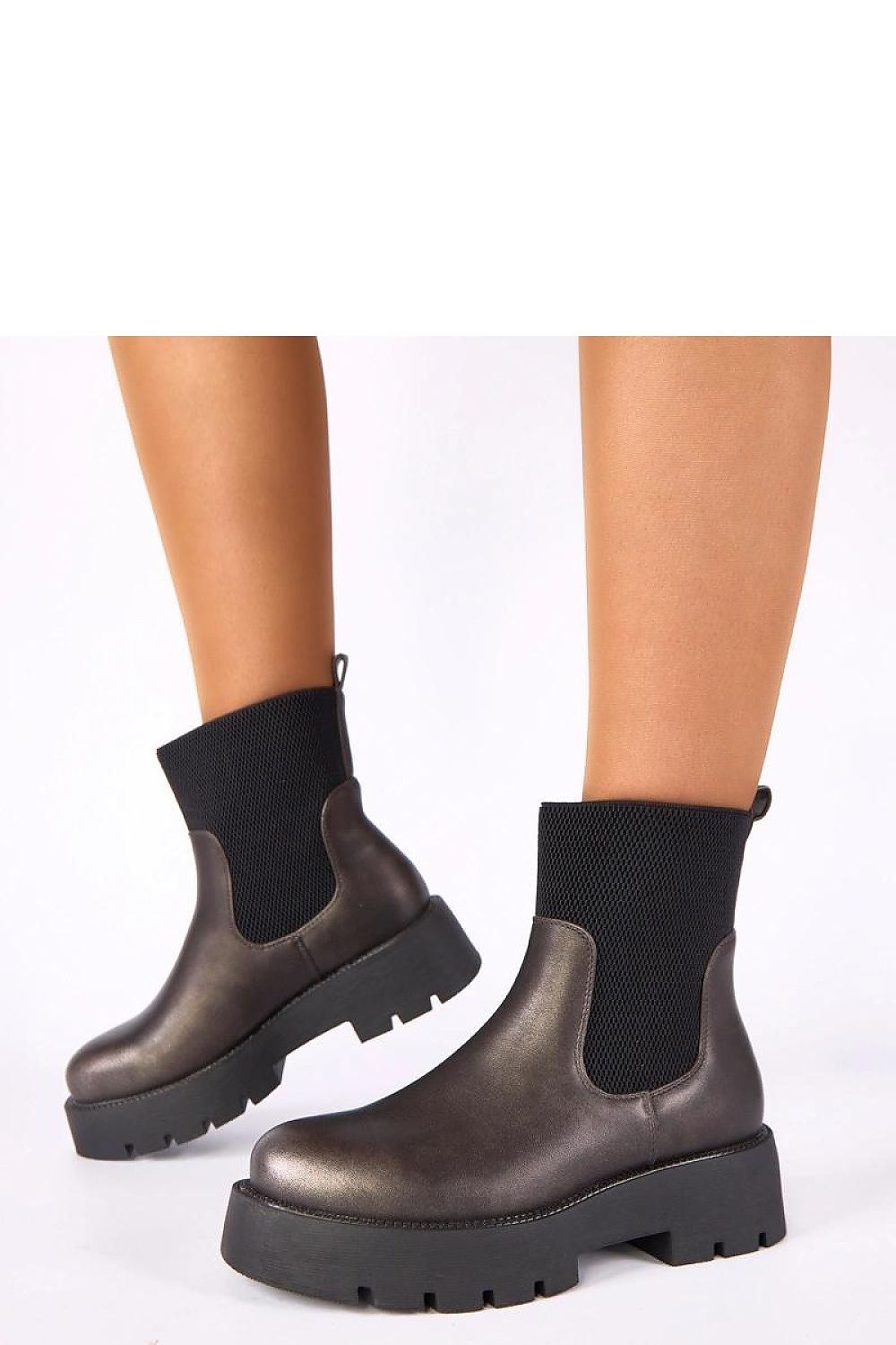 Platform boots model 222343 Solea