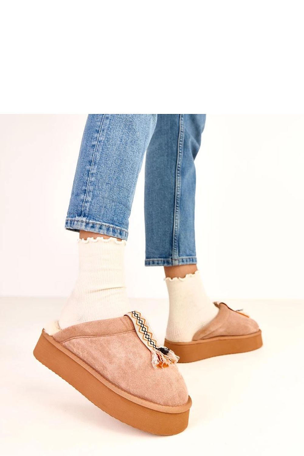 Slippers model 223118 Solea