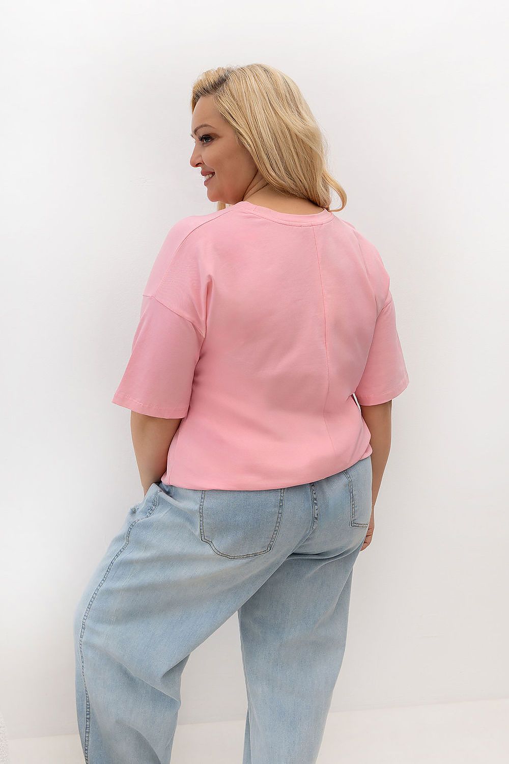 Plus size T-shirt model 230454 Relevance