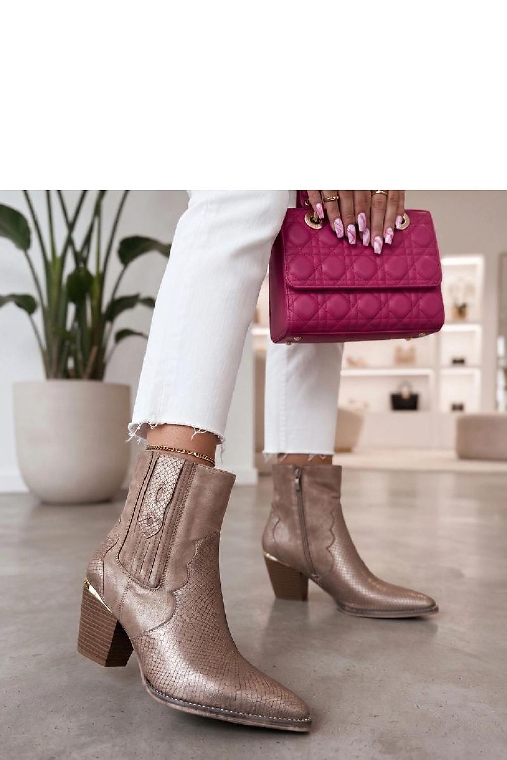 Heel boots model 231293 Solea