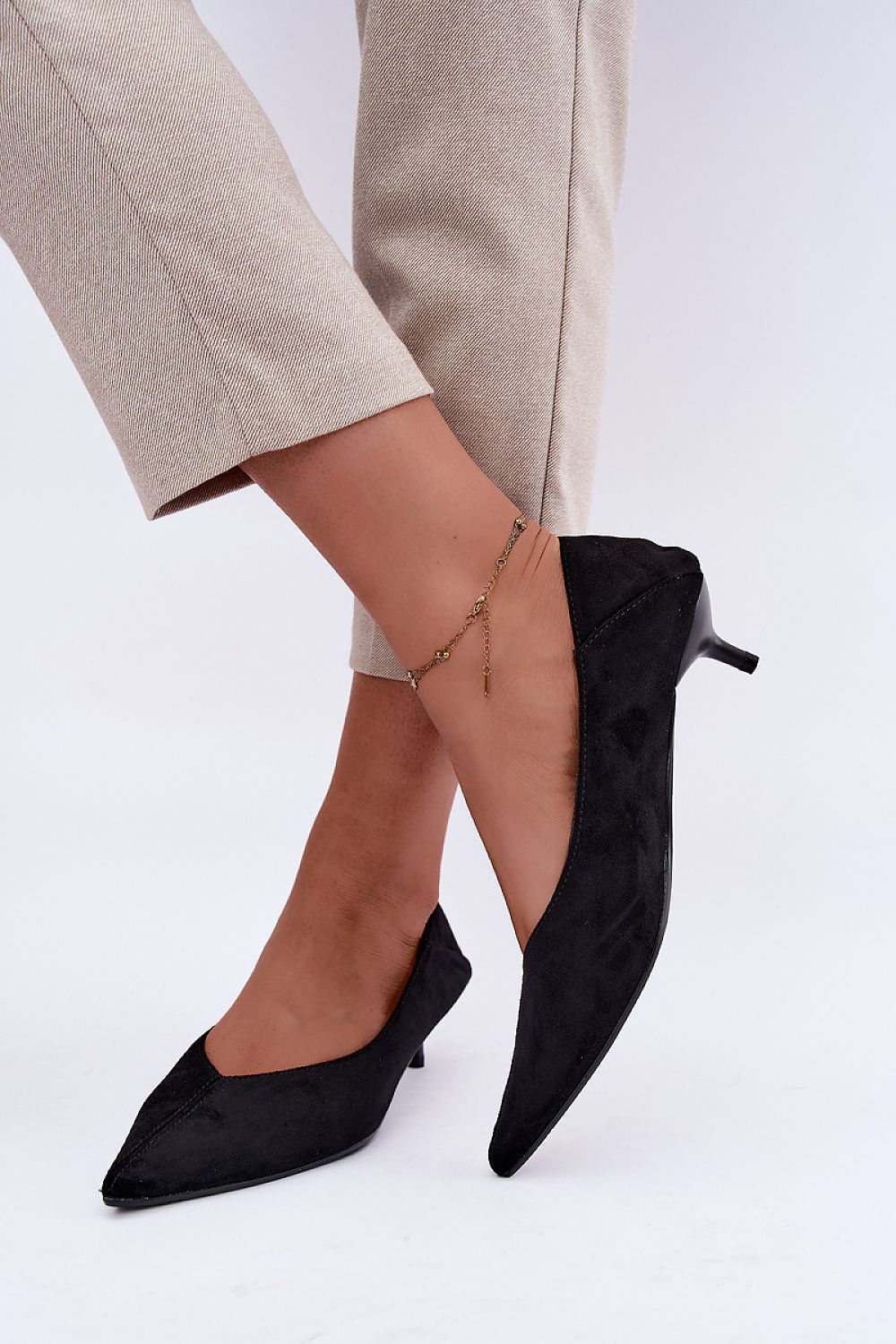 Heel pumps model 232481 Step in style