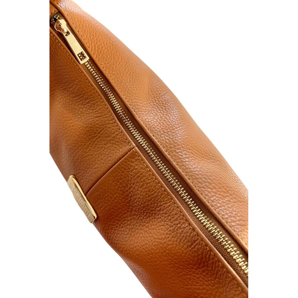 Hnědá kožená clutch kabelka