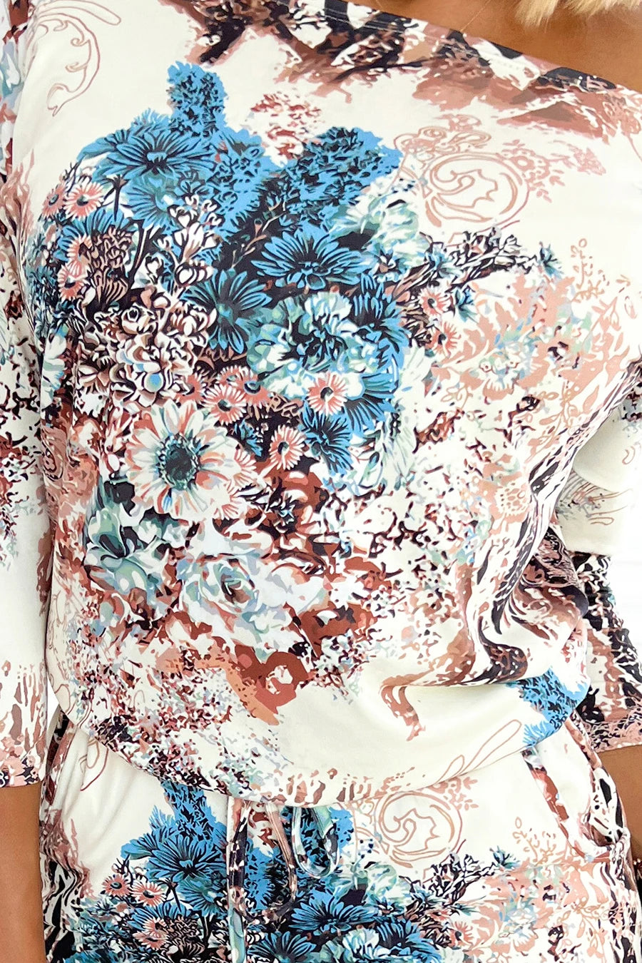 Sports dress with pockets – Beige And Blue Flowers