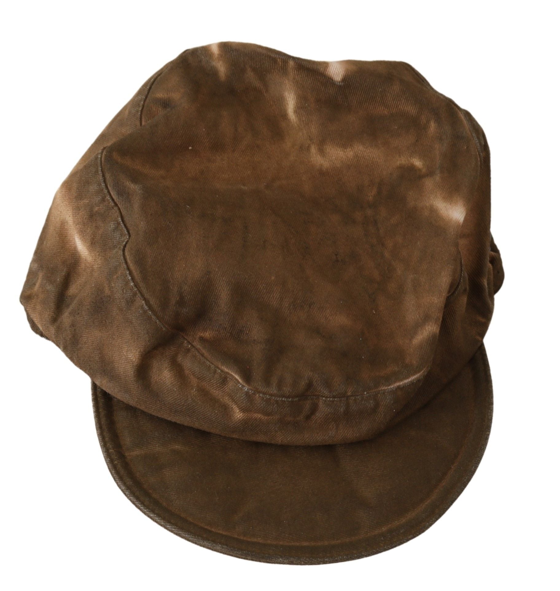 Hnědý baret s kabátcem a fedorou
