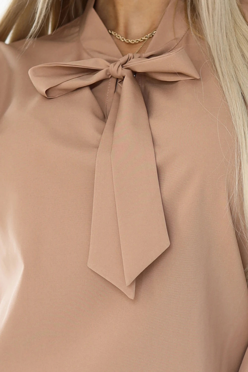 Business blouse with long sleeves and front ties – MOCHA MOUSSE