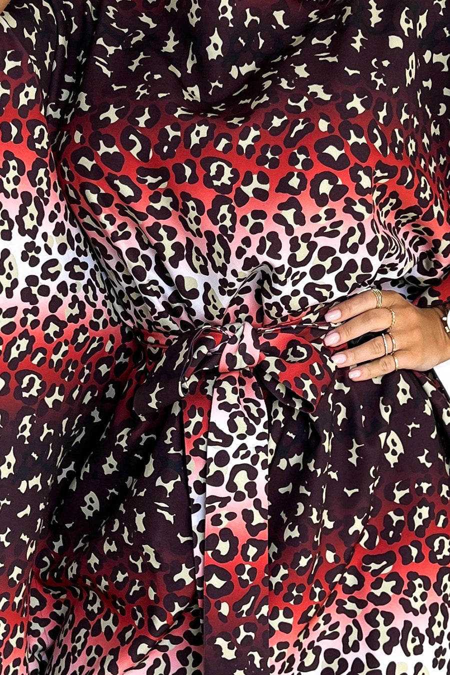 SOFIA Butterfly dress with a binding at the waist – Jaguar
