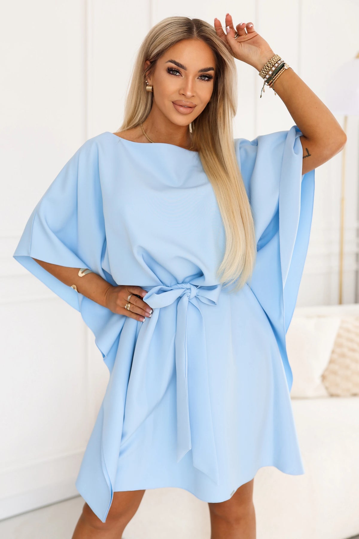 SOFIA Butterfly-style dress with a tie waist – Light Blue