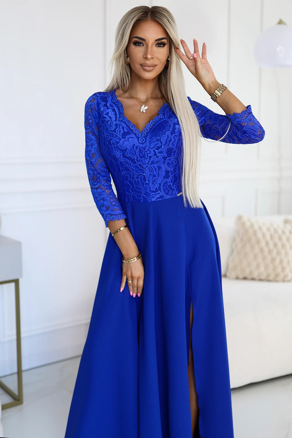 AMBER elegant lace long dress with a neckline – Royal Blue