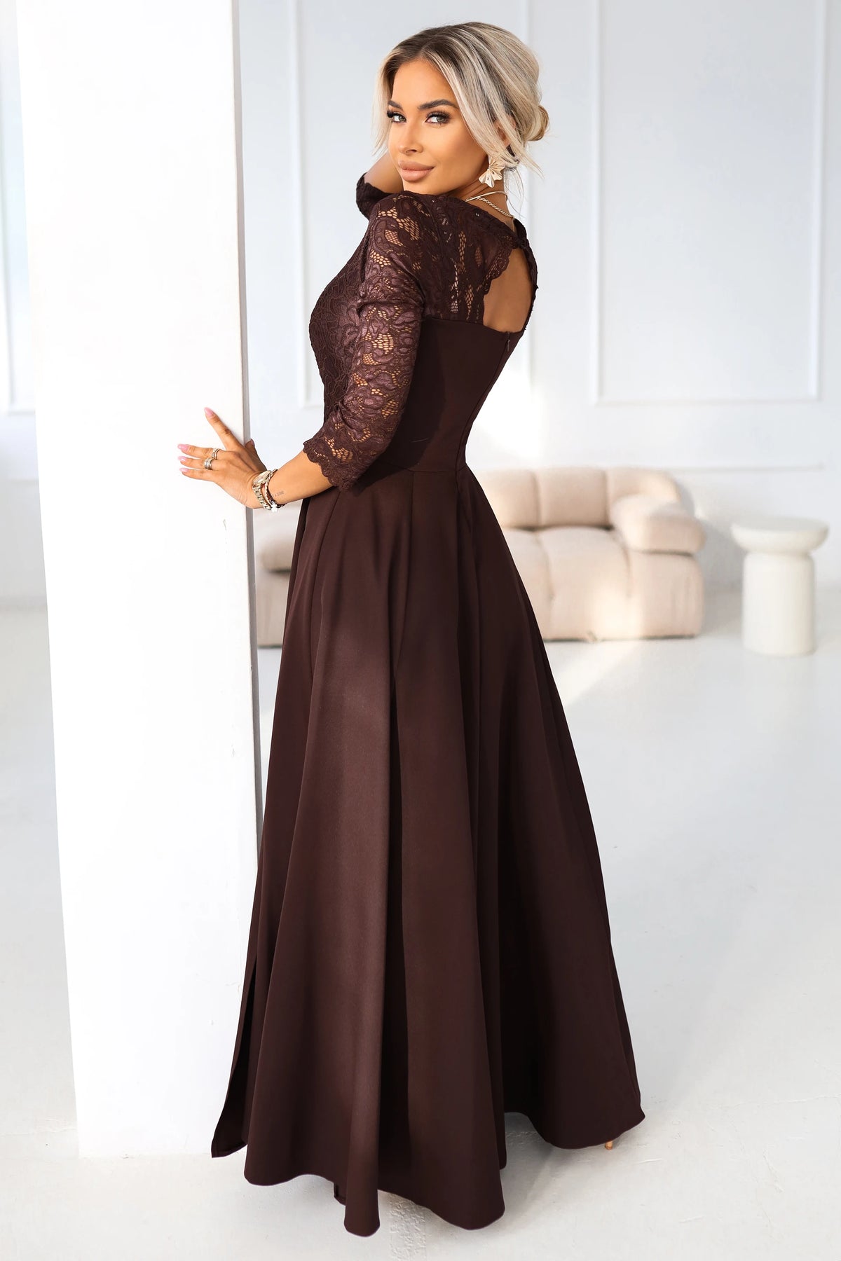 AMBER elegant long lace dress with a neckline – Chocolate