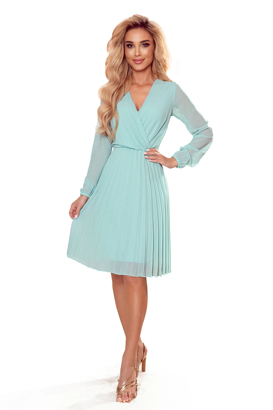 Limited ISABELLE Pleated dress with neckline and long sleeve – Mint