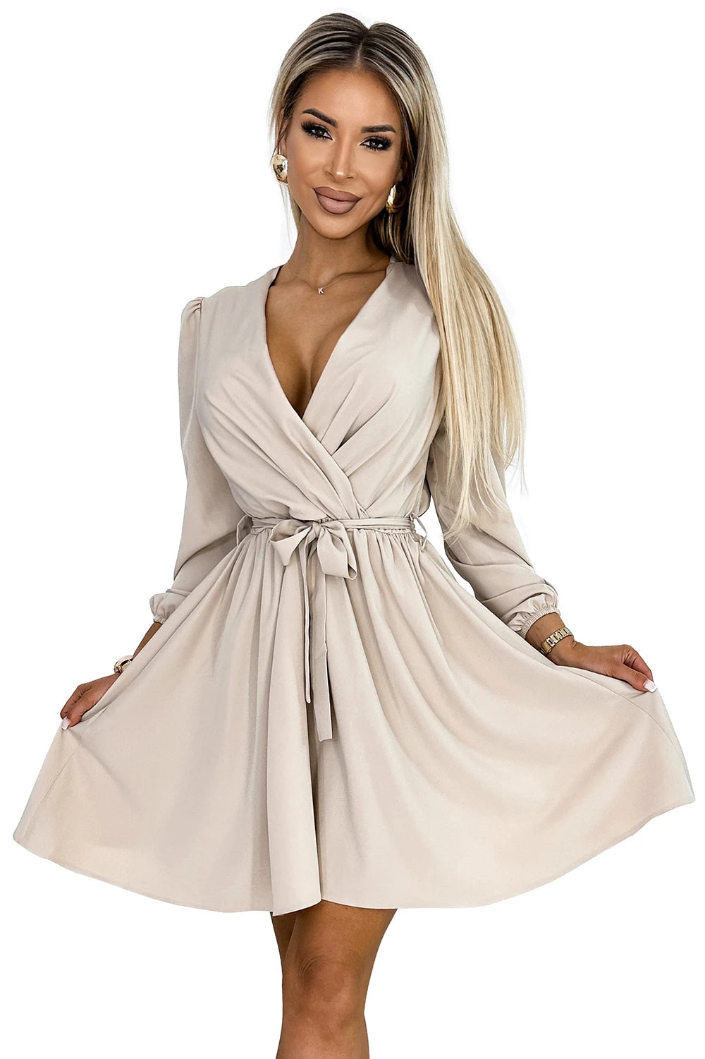 BINDY Feminine dress with a neckline and belt – Beige