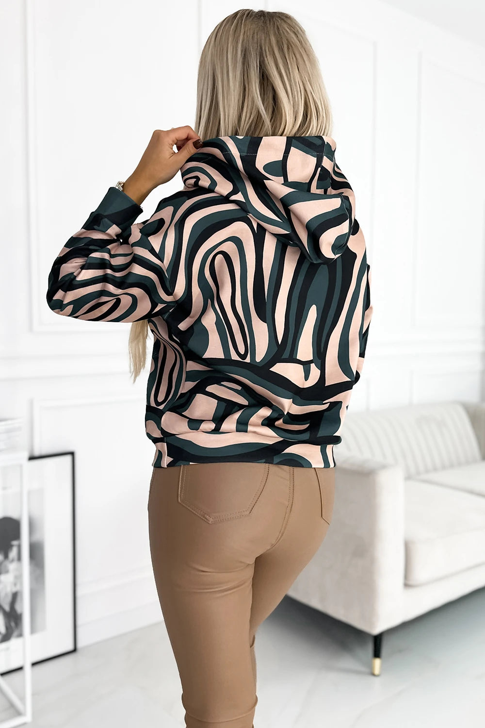 Kangaroo hoodie – Green-beige Waves