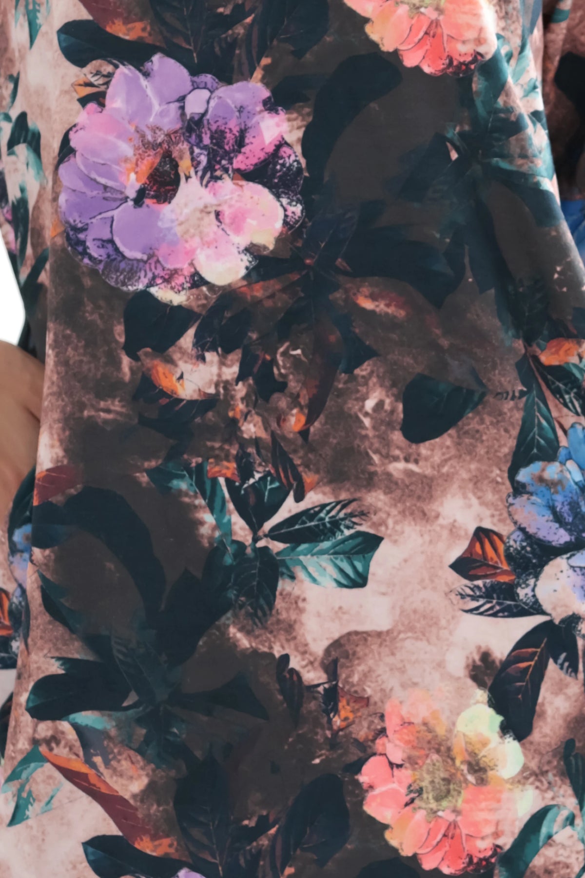 JOLA Oversized dress with pockets – Chocolate Shade With A Floral Pattern