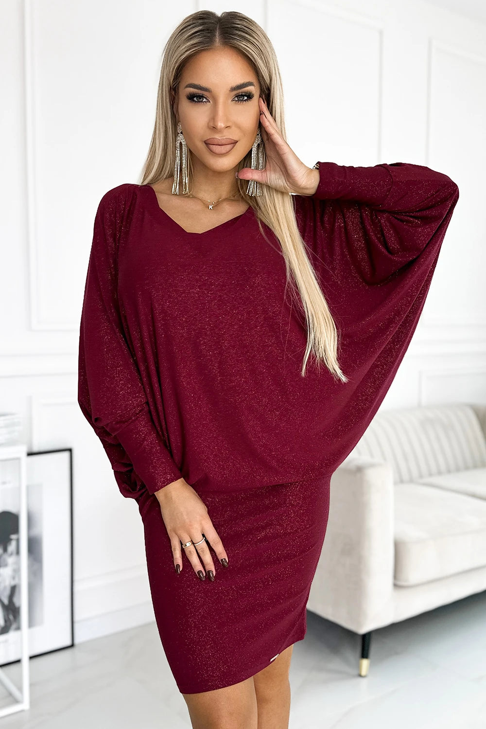 Bat dress with a neckline – Burgundy Color With Glitter