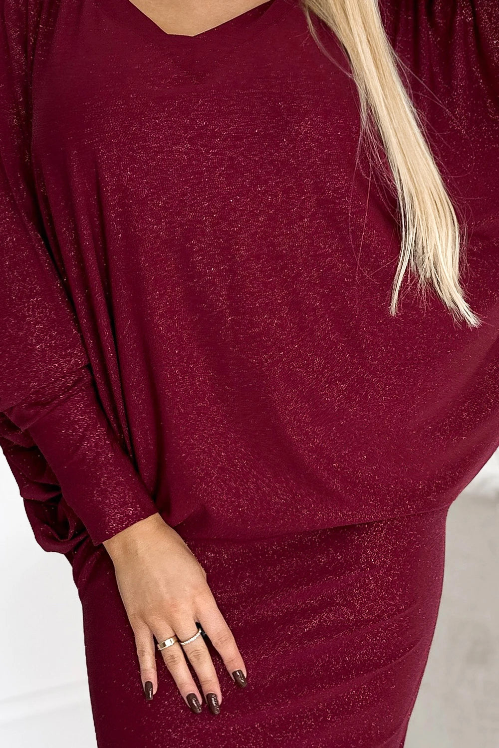 Bat dress with a neckline – Burgundy Color With Glitter