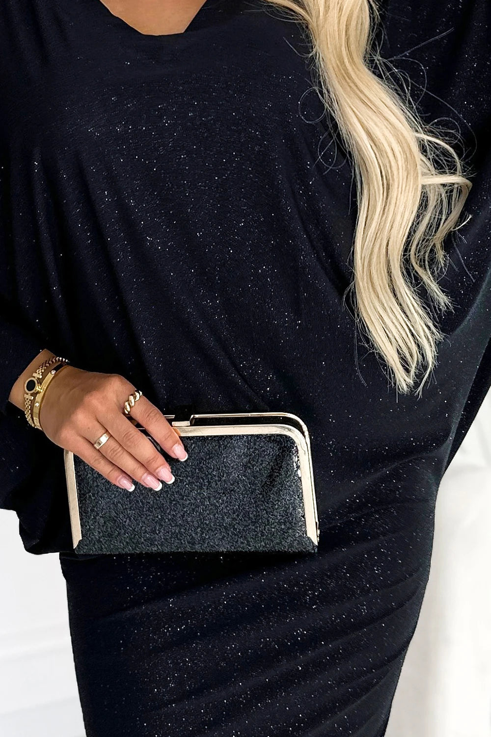 Bat dress with a neckline – Black With Glitter