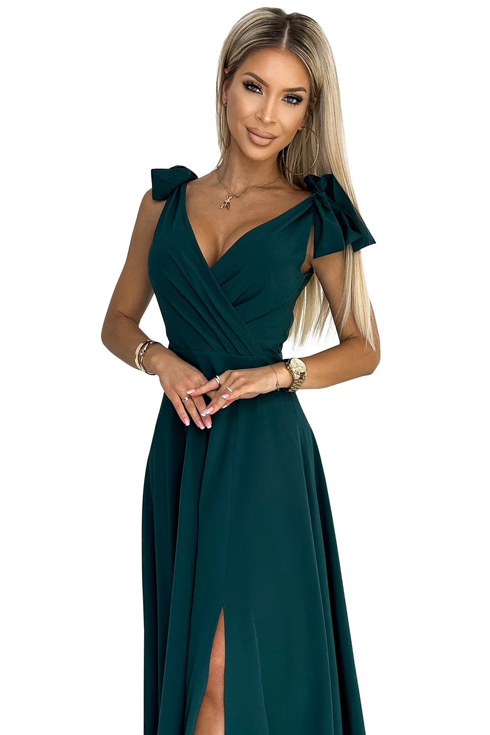 ELENA Long dress with a neckline and ties on the shoulders – GREEN