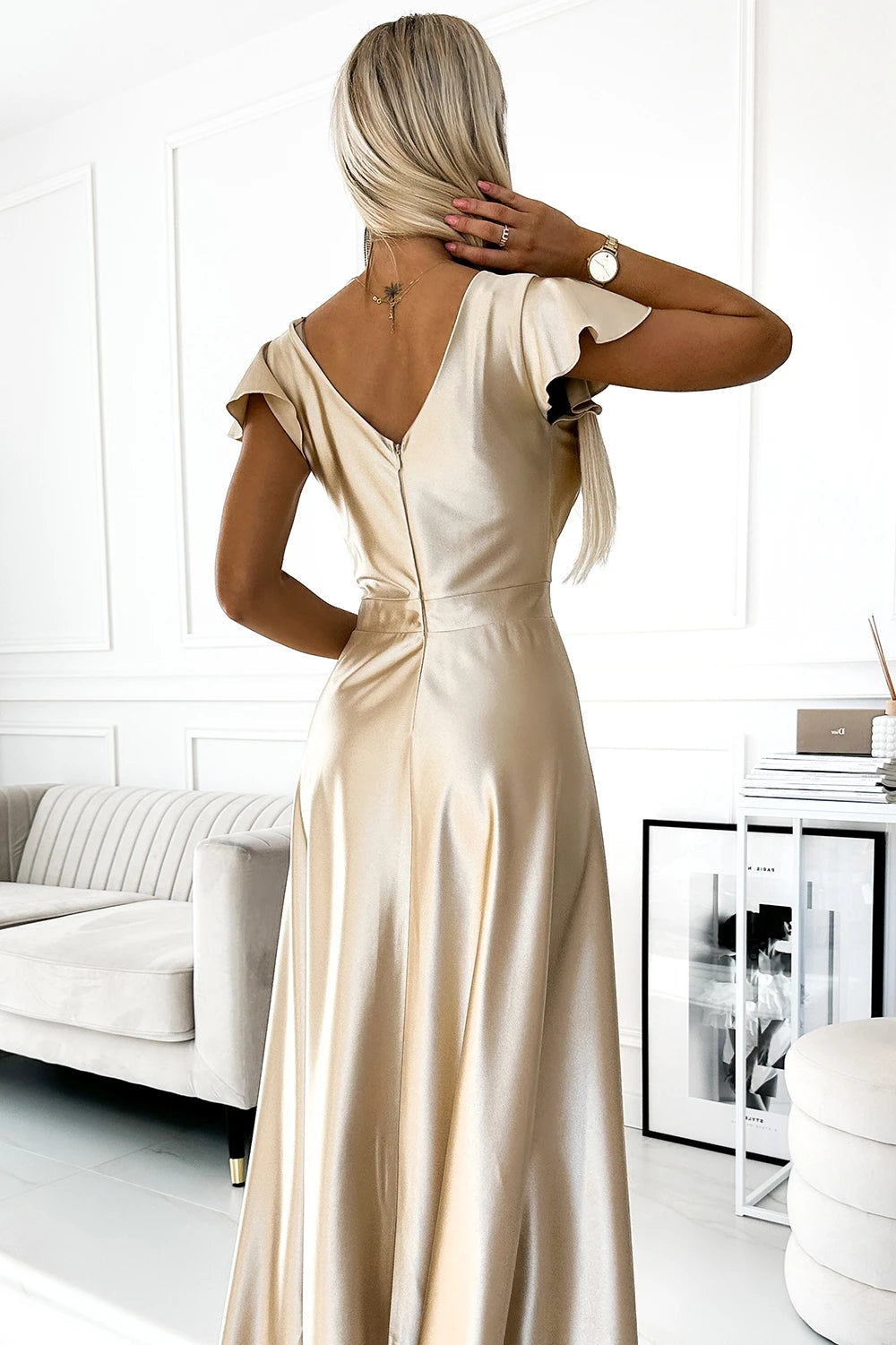 CRYSTAL satin long dress with a neckline – Gold