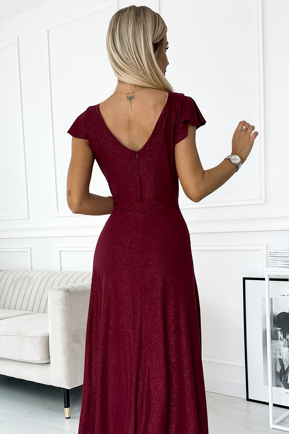 CRYSTAL long shimmering dress with a neckline – Burgundy Color