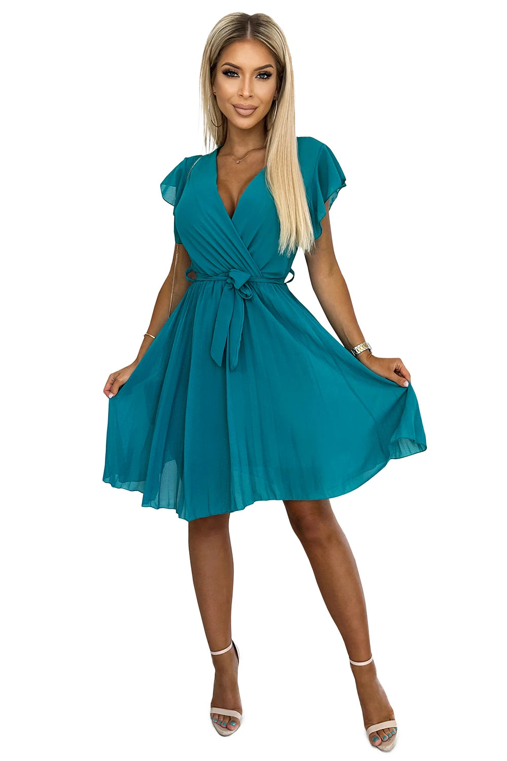 Chiffon pleated dress with a neckline and frills – Sea Color