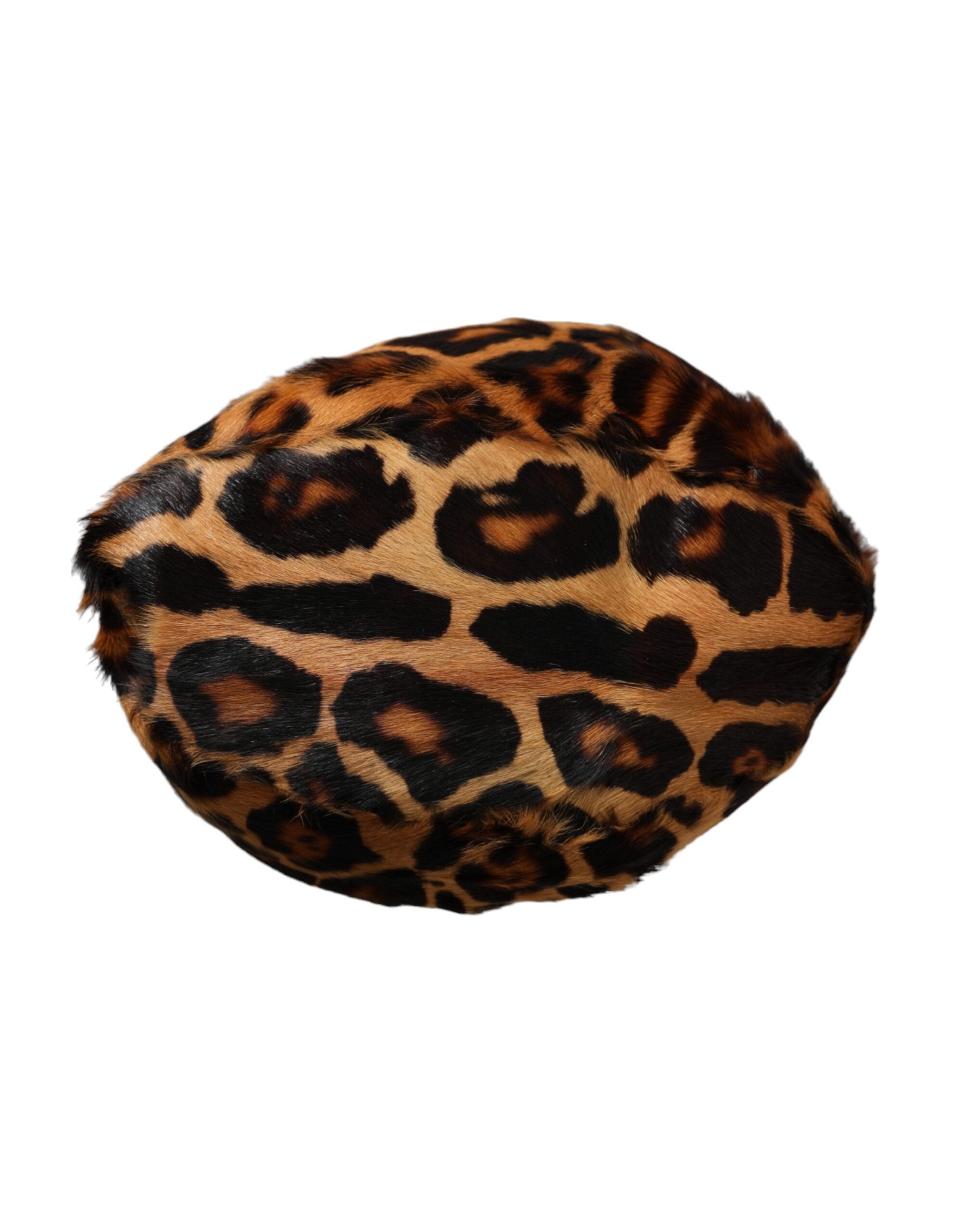 Dámský klobouk z hnědé leopardí kožešiny