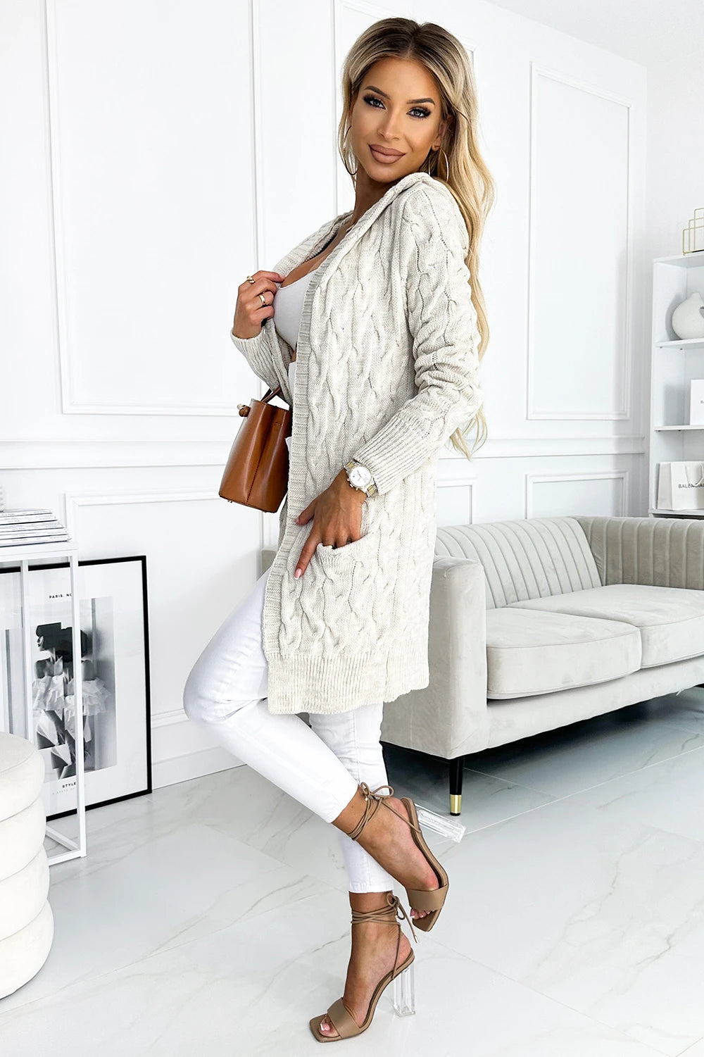 Cardigan – cape with a hood and pockets – Beige Braid
