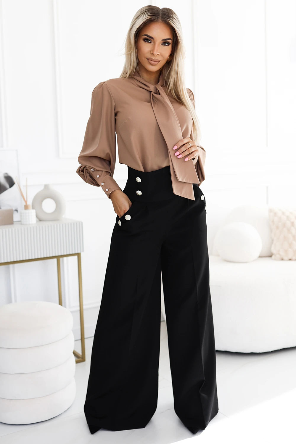 Elegant wide pants with high waist and golden buttons – Black