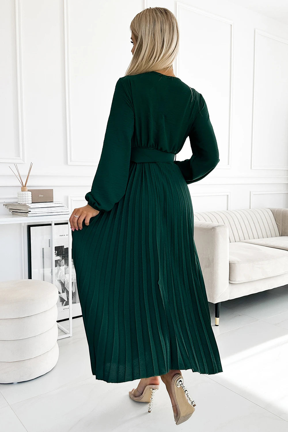 VIVIANA Pleated midi dress with a neckline, long sleeves and a wide belt – Green