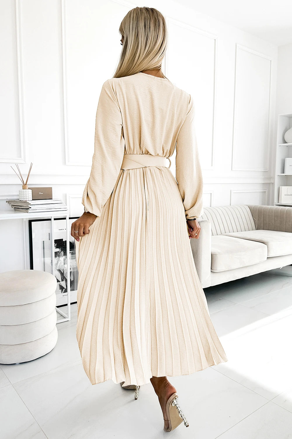 VIVIANA Pleated midi dress with scoop neckline, long sleeves and wide belt – Light Beige