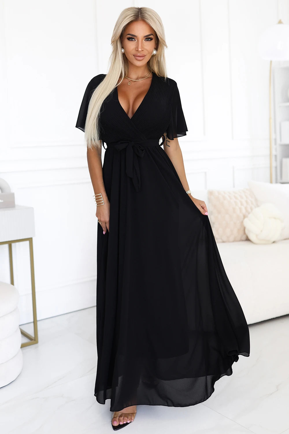 Long dress with pleated neckline and tie – Black