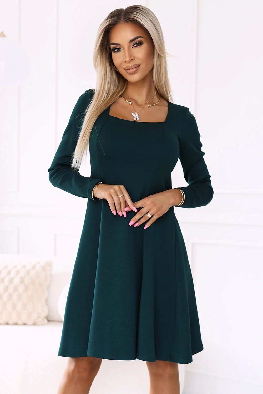 IVANA comfortable trapeze dress with a neckline and long sleeves – Green