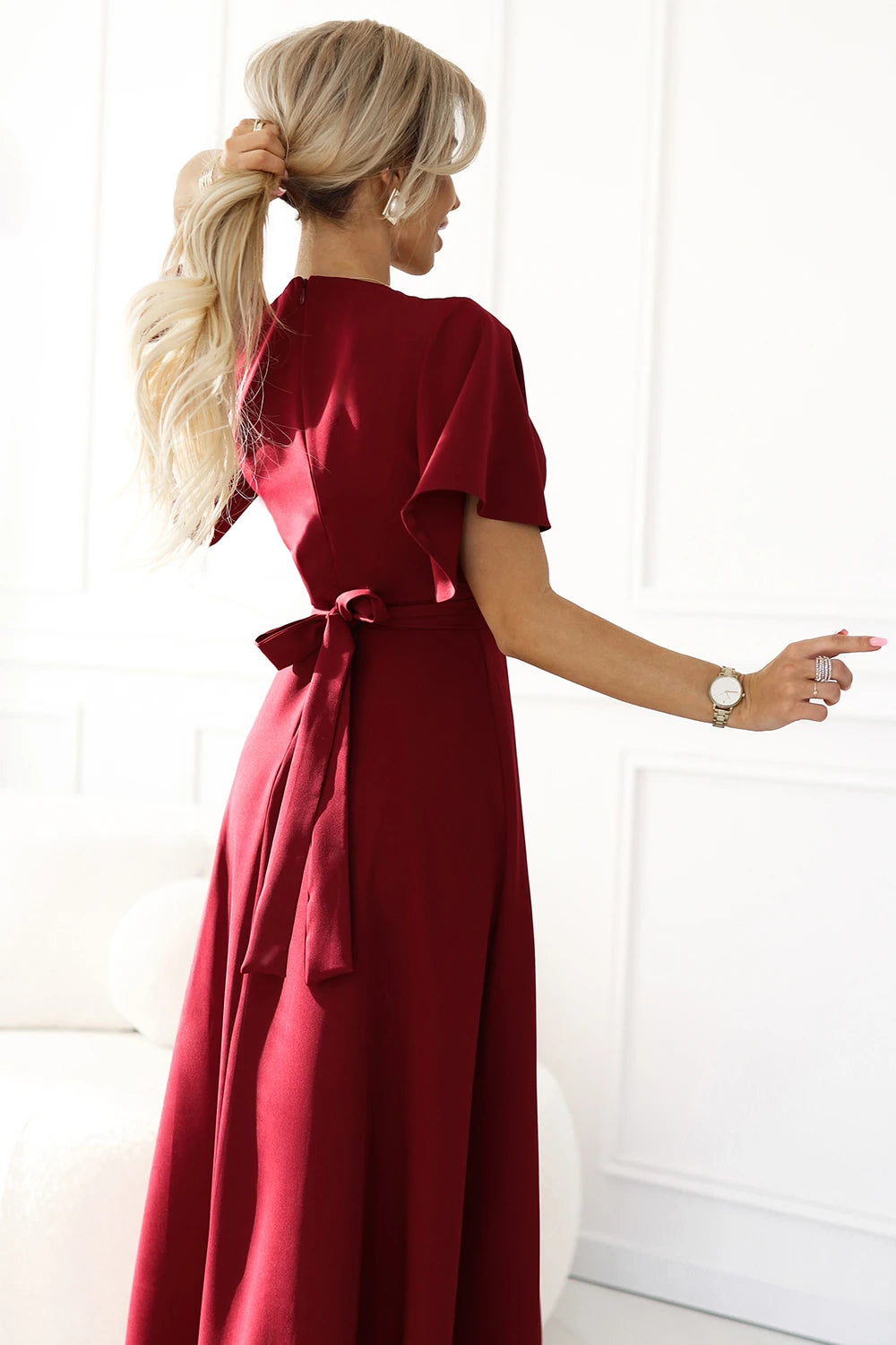 JENNIFER long dress with leg slit, sleeve and neckline – Burgundy Color