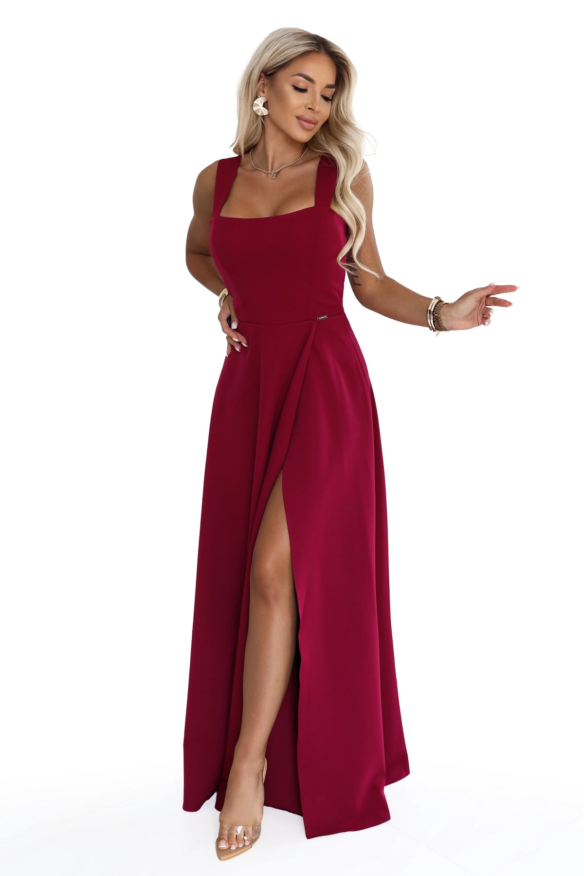 AURELIA Long dress with a leg slit and square neckline – Burgundy