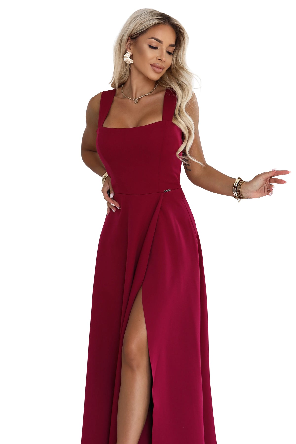 AURELIA Long dress with a leg slit and square neckline – Burgundy