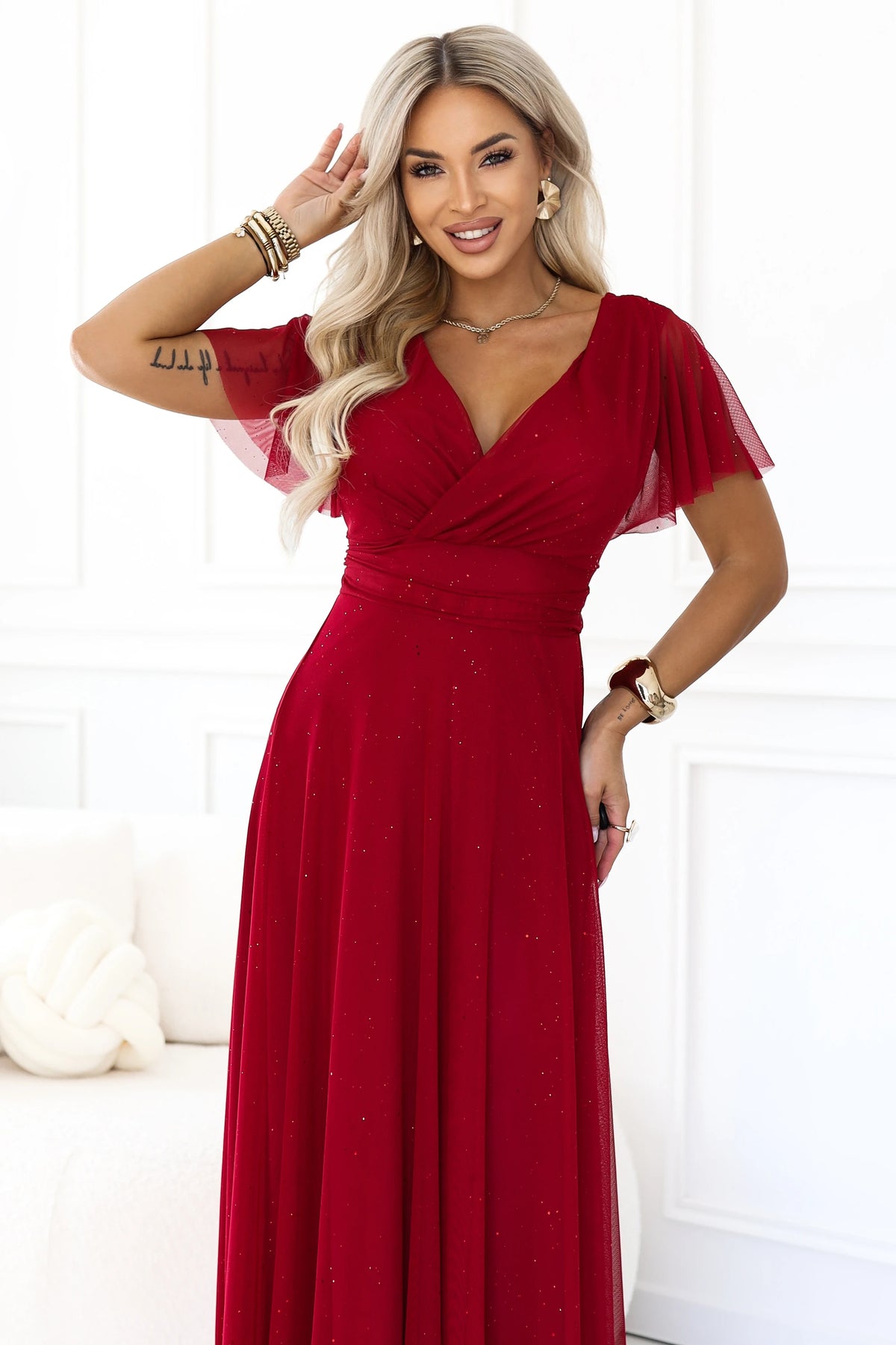 MELANIA Long glittery wedding dress with neckline and short sleeves – Light Burgundy