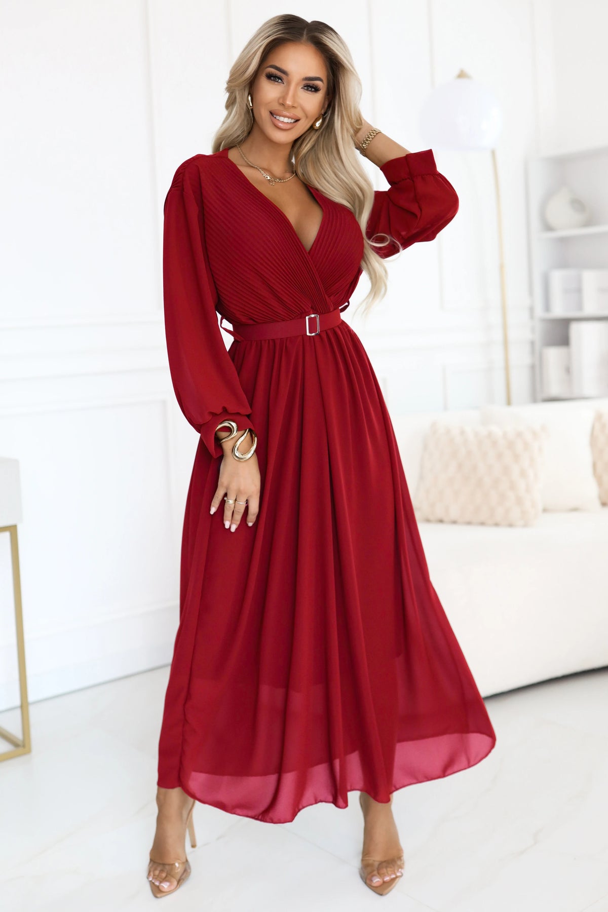 Elegant pleated maxi dress with a belt and a wrap neckline – Burgundy