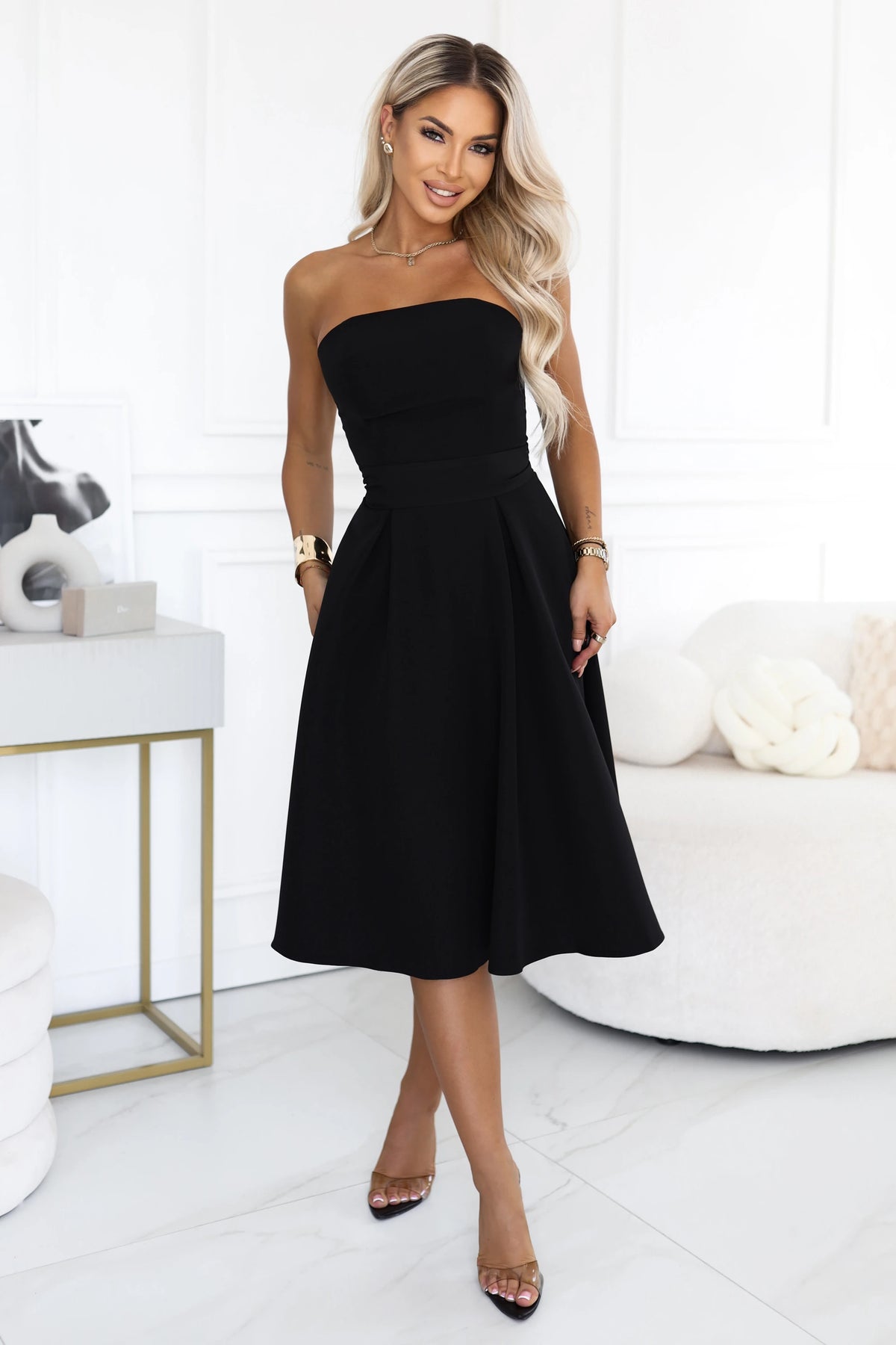 VIVIENNE Corset-style flared midi dress with a belt – Black