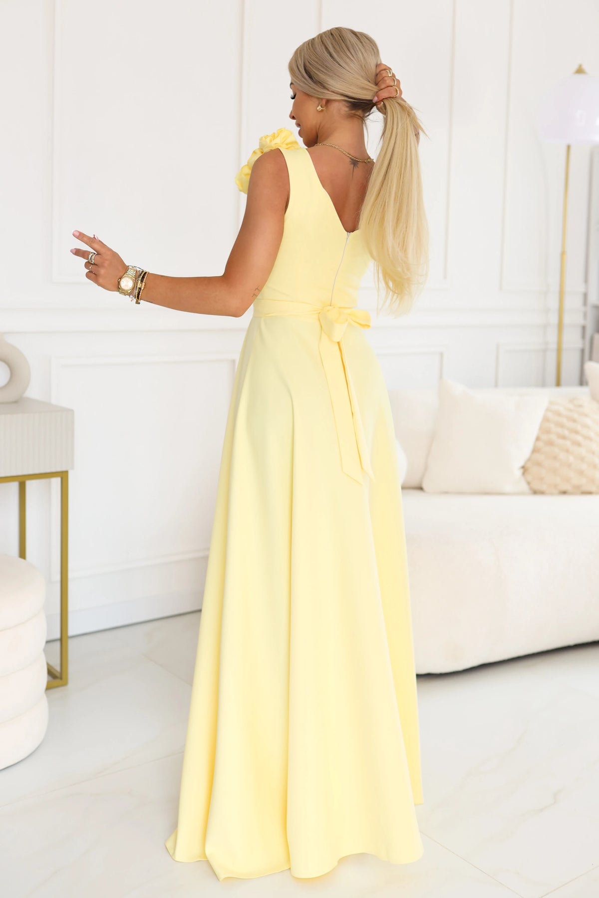 Elegant evening maxi dress with a slit and roses – Butter Yellow