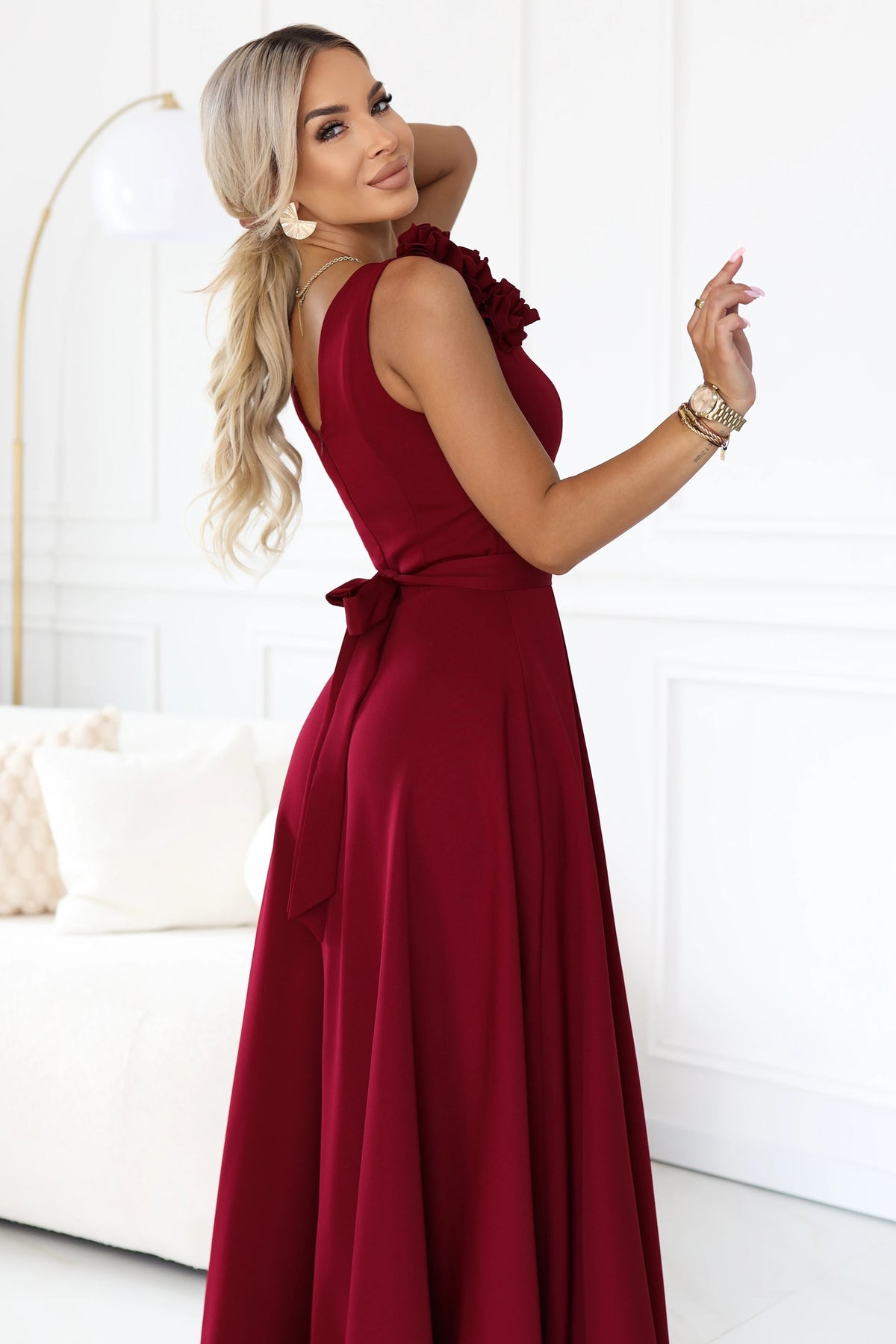 Elegant evening maxi dress with a slit and roses – Burgundy