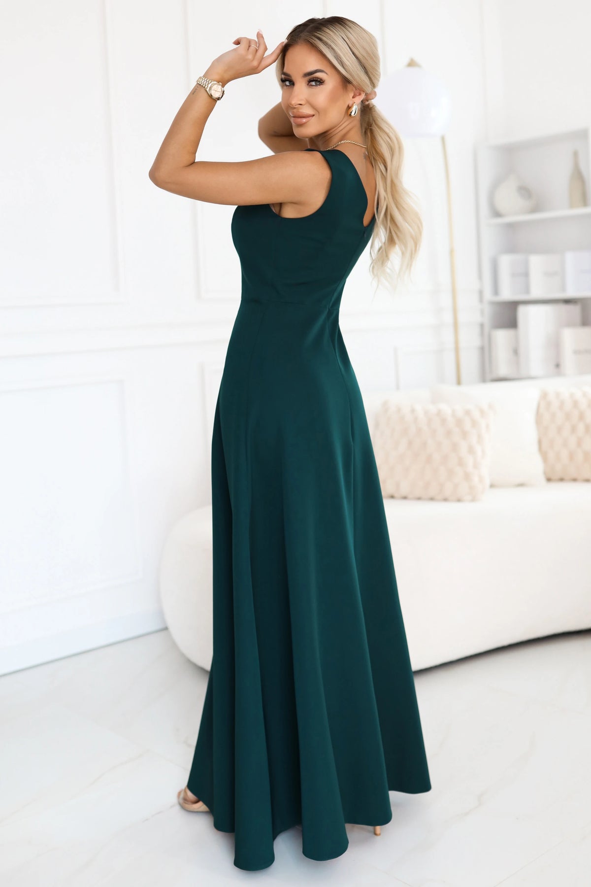A fashionable, figure-flattering maxi dress with a leg slit – Bottle Green