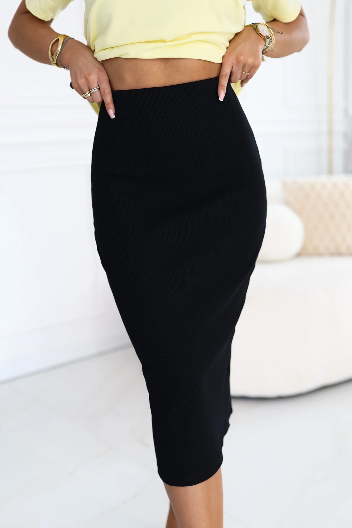 Fitted Striped Midi Skirt with High Waist – Black
