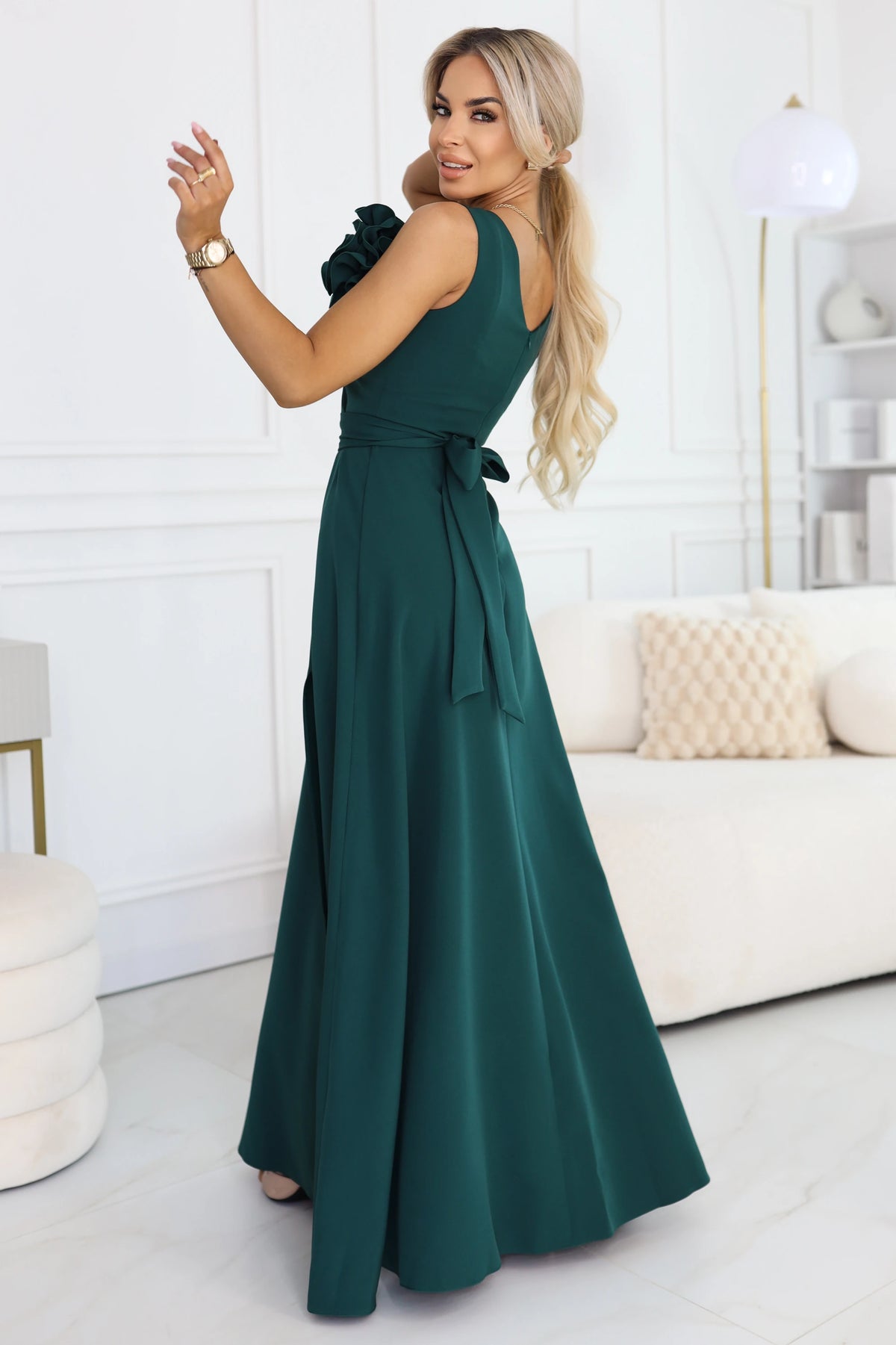 Romantic maxi dress with a flower on the shoulder and a slit – Bottle Green