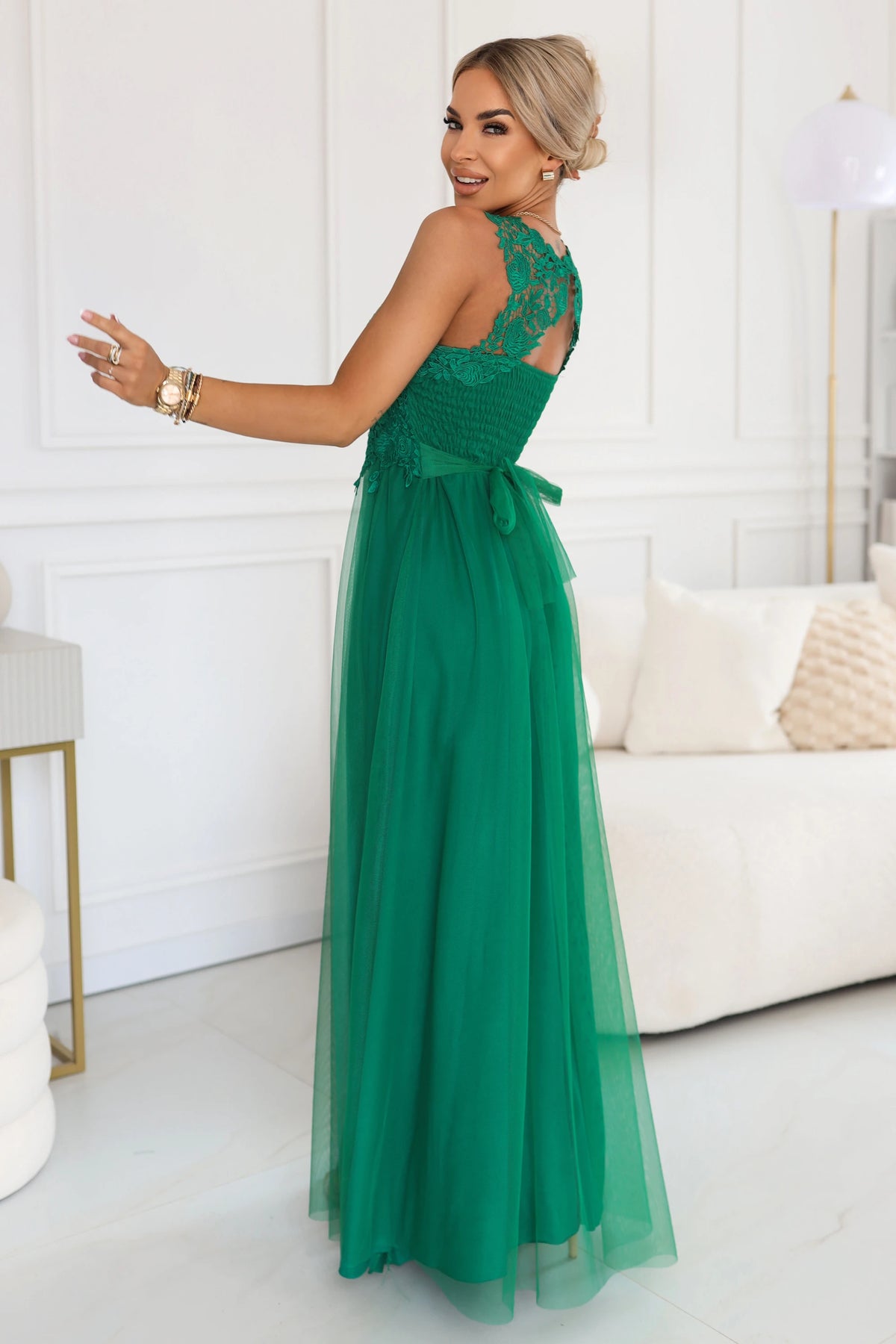 Romantic maxi wedding dress with embroidered lace and tulle – Green